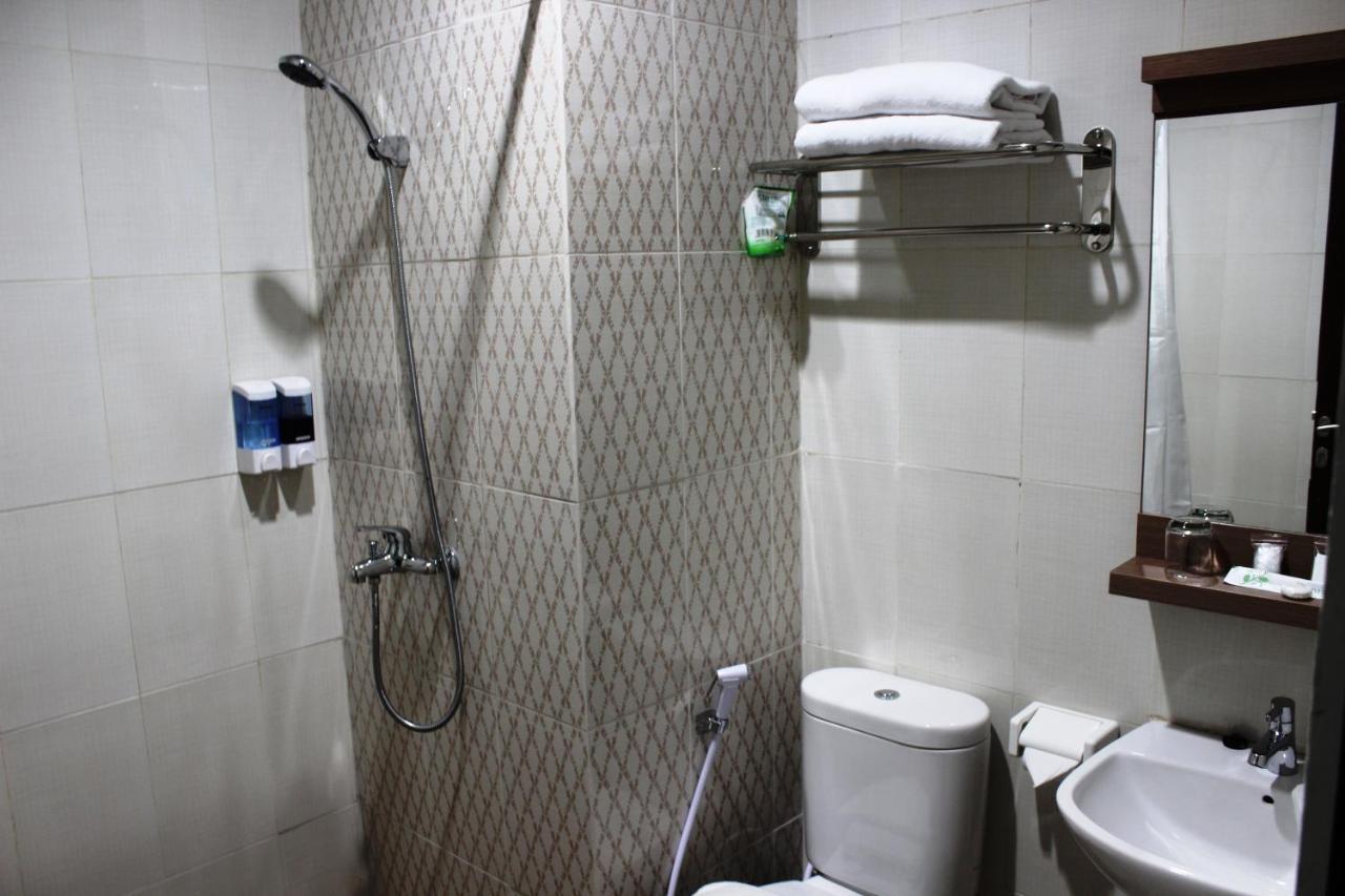 Idea'S Hotel Jalan Ibrahim Aji Bandung Dış mekan fotoğraf