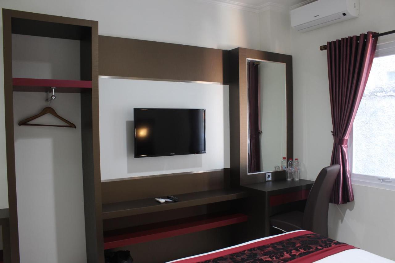 Idea'S Hotel Jalan Ibrahim Aji Bandung Dış mekan fotoğraf