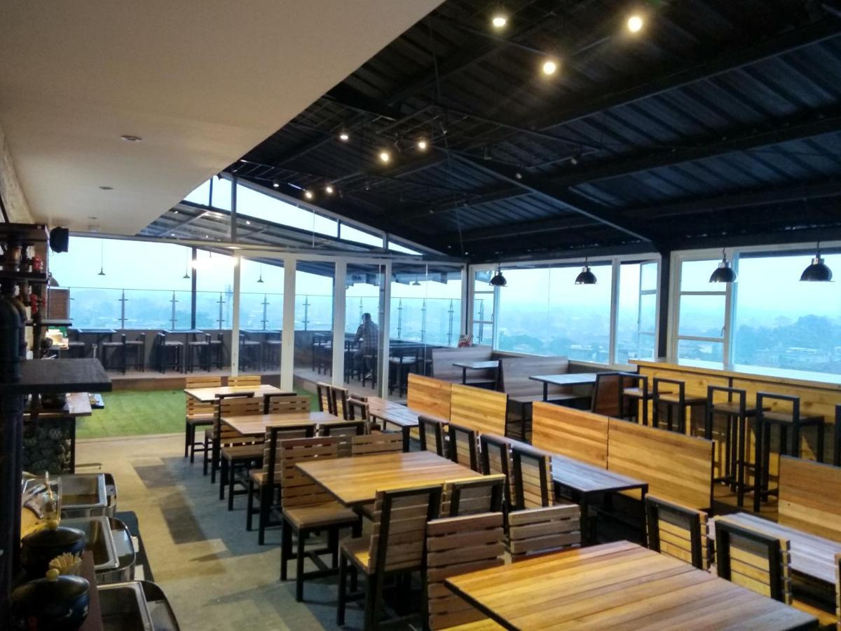 Idea'S Hotel Jalan Ibrahim Aji Bandung Dış mekan fotoğraf